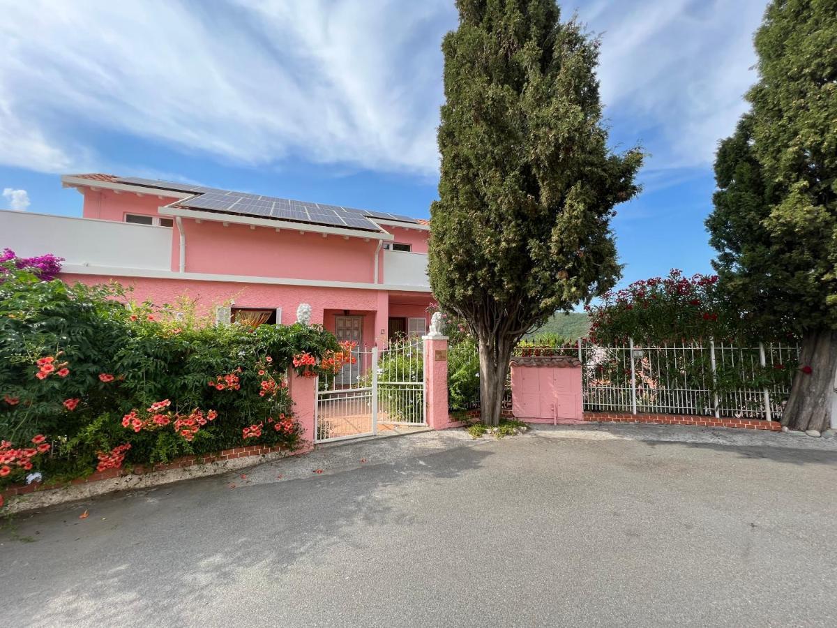 Villa Rosa Giustenice Exteriér fotografie
